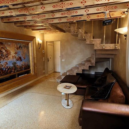 Opera Luxury Apartment ヴェローナ エクステリア 写真