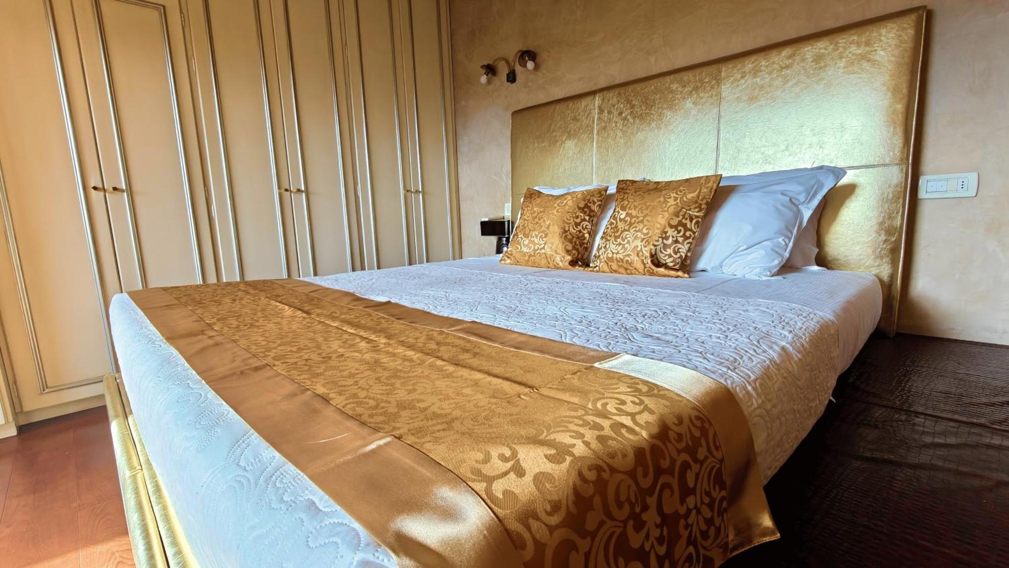 Opera Luxury Apartment ヴェローナ エクステリア 写真