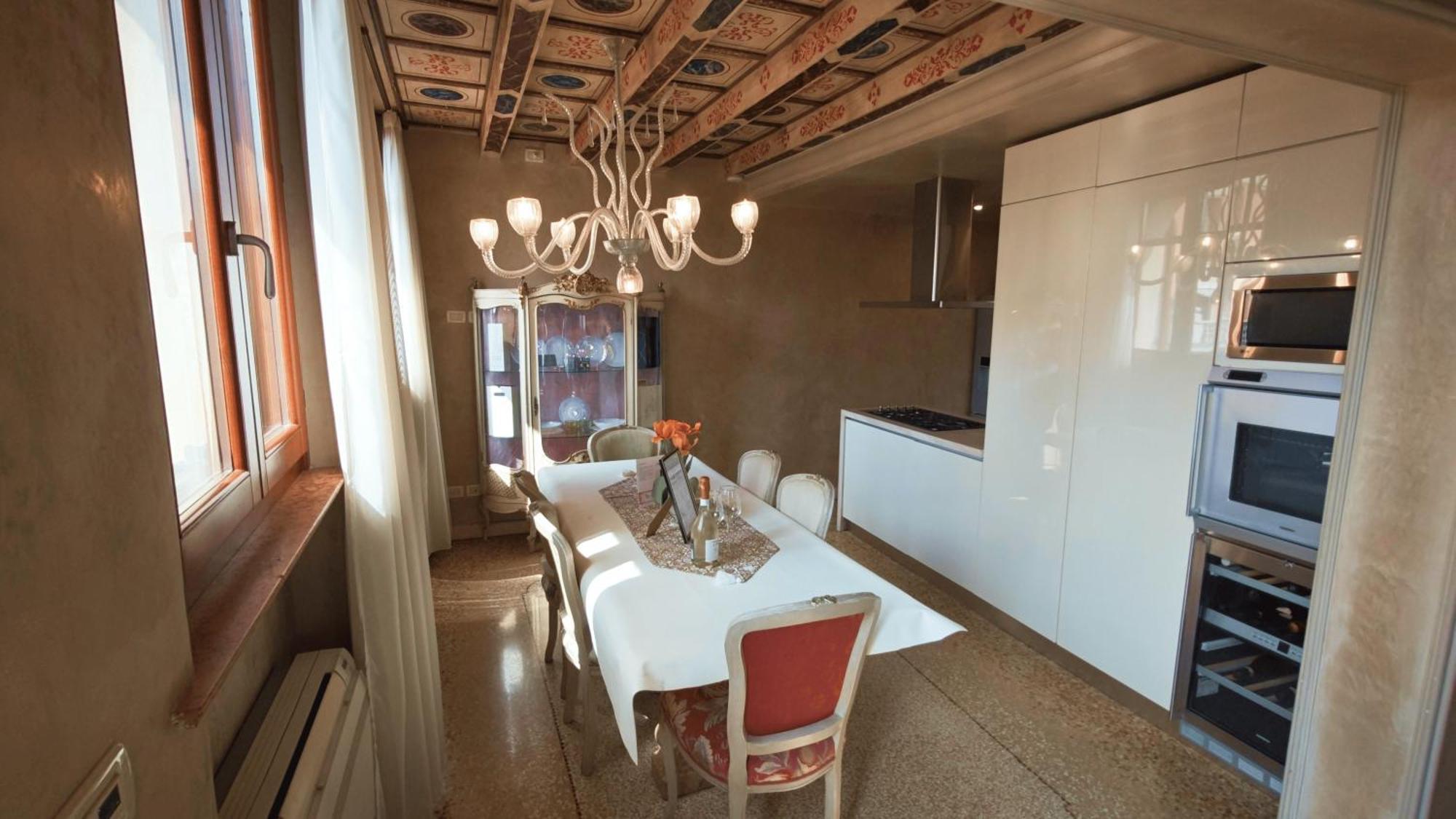Opera Luxury Apartment ヴェローナ エクステリア 写真