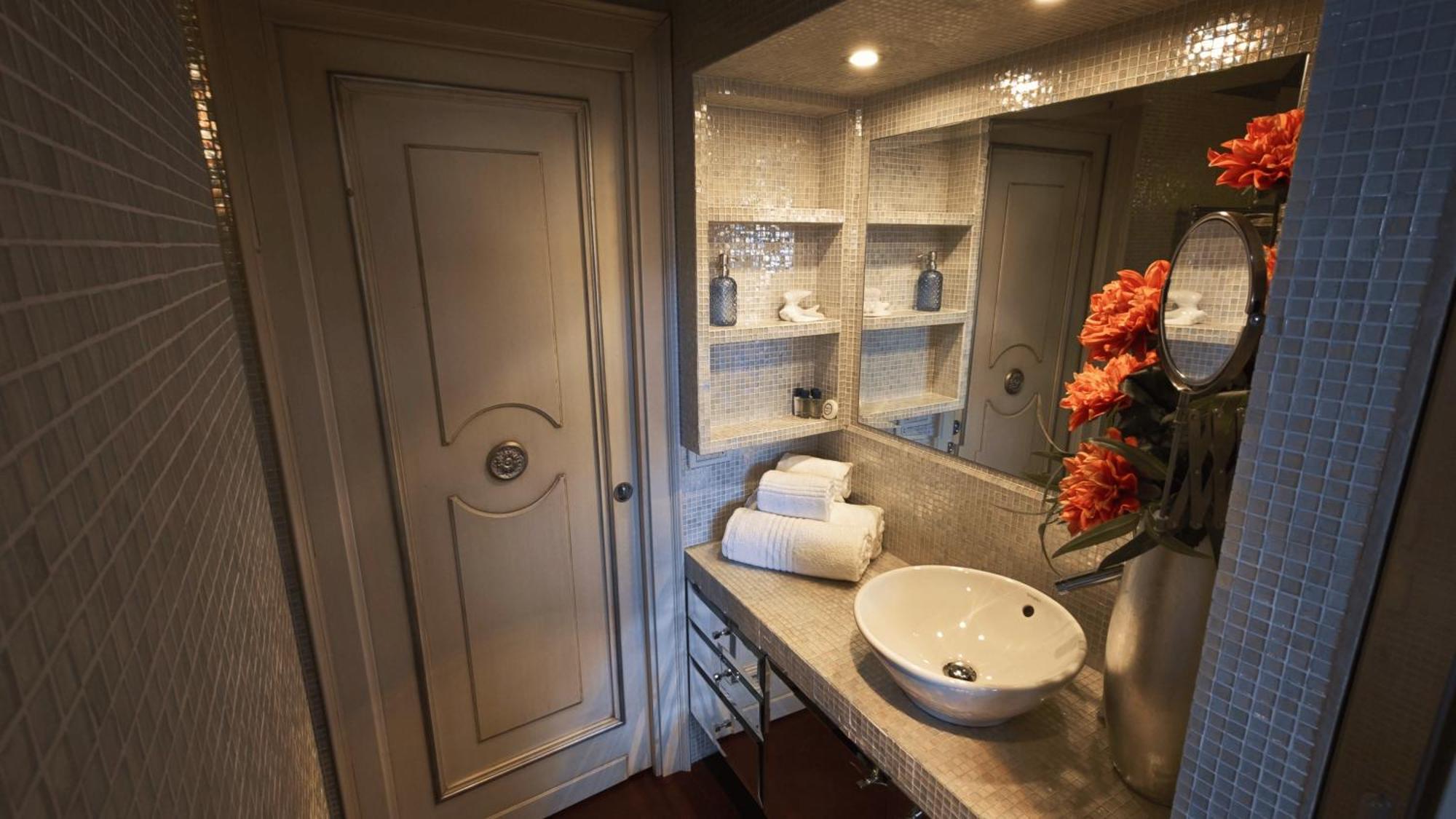 Opera Luxury Apartment ヴェローナ エクステリア 写真