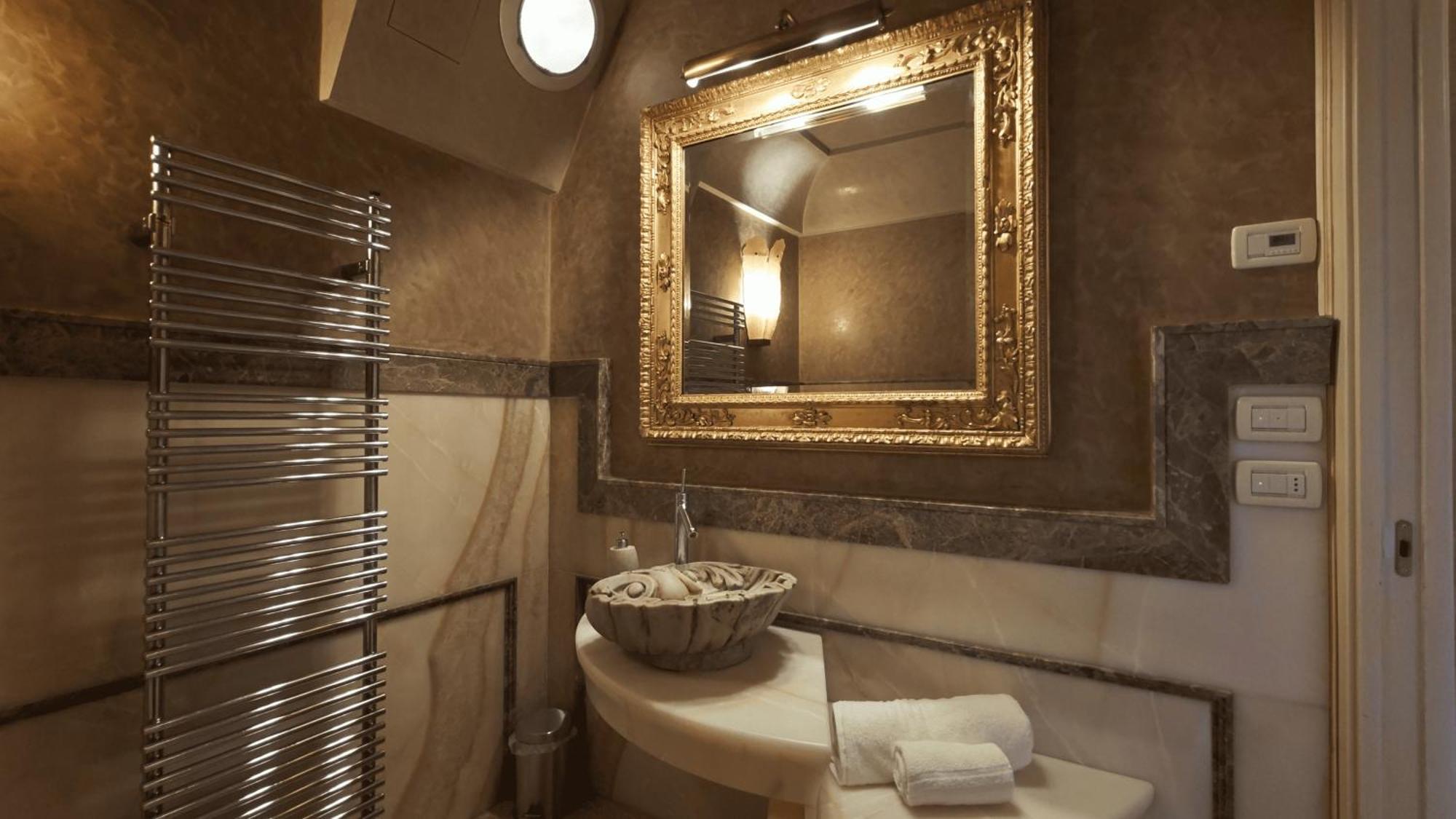 Opera Luxury Apartment ヴェローナ エクステリア 写真