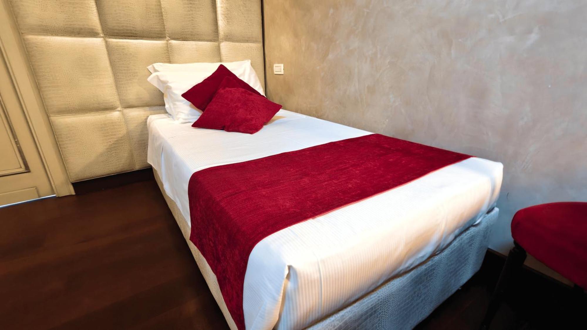 Opera Luxury Apartment ヴェローナ エクステリア 写真